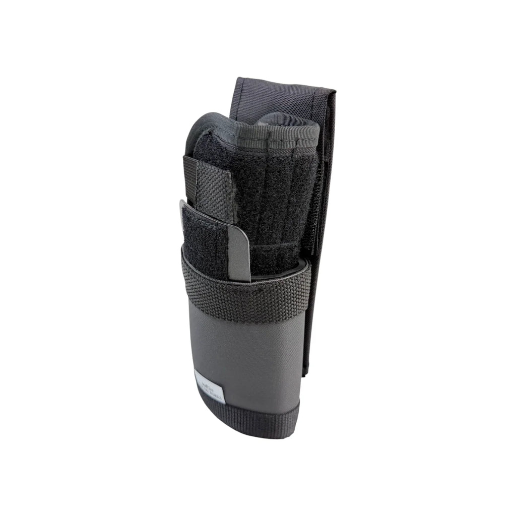 Holster pour grattoir Takaki, conçu pour ranger et protéger un grattoir, en tissu robuste avec boucle de fixation.