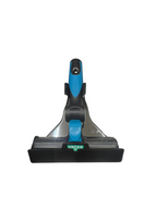 Lame de raclette Unger + Moerman Sharkblade avec support pour nettoyage de vitres, en plastique noir et métal.