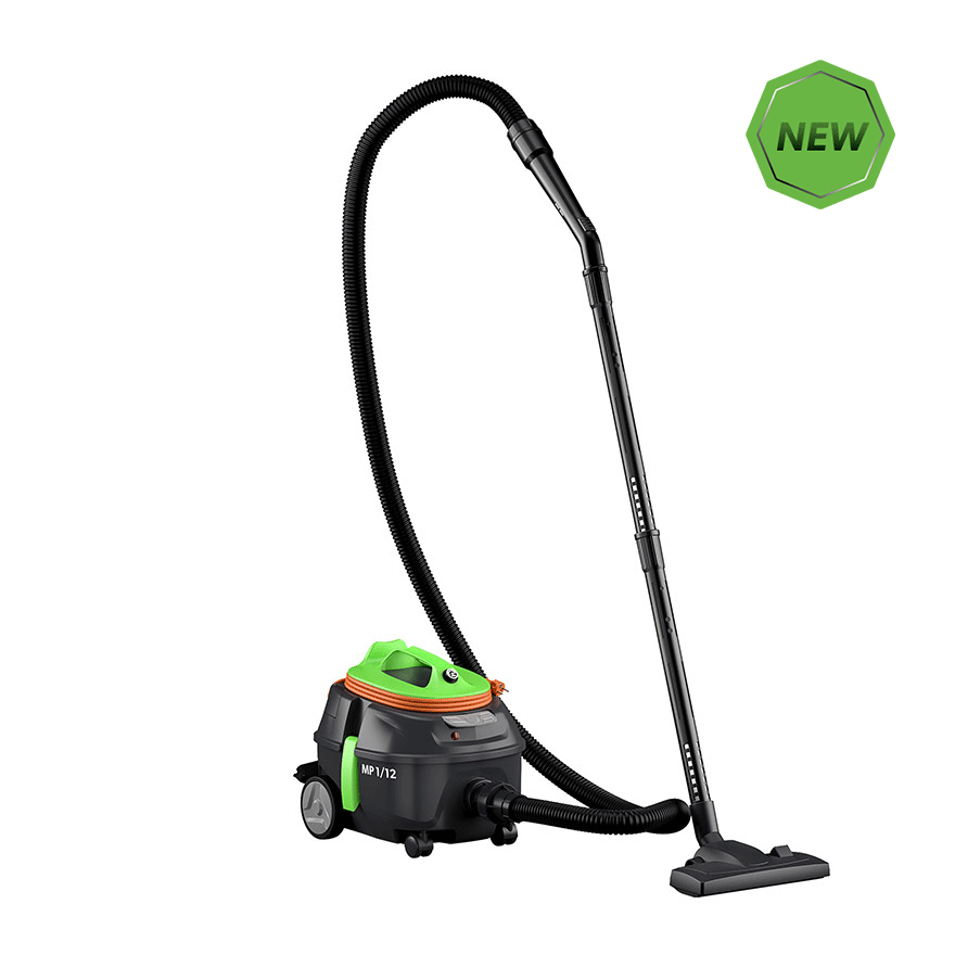 Aspirateur ICA MP 1/12 PRO avec câble électrique et accessoires, vue frontale du produit dans un environnement industriel